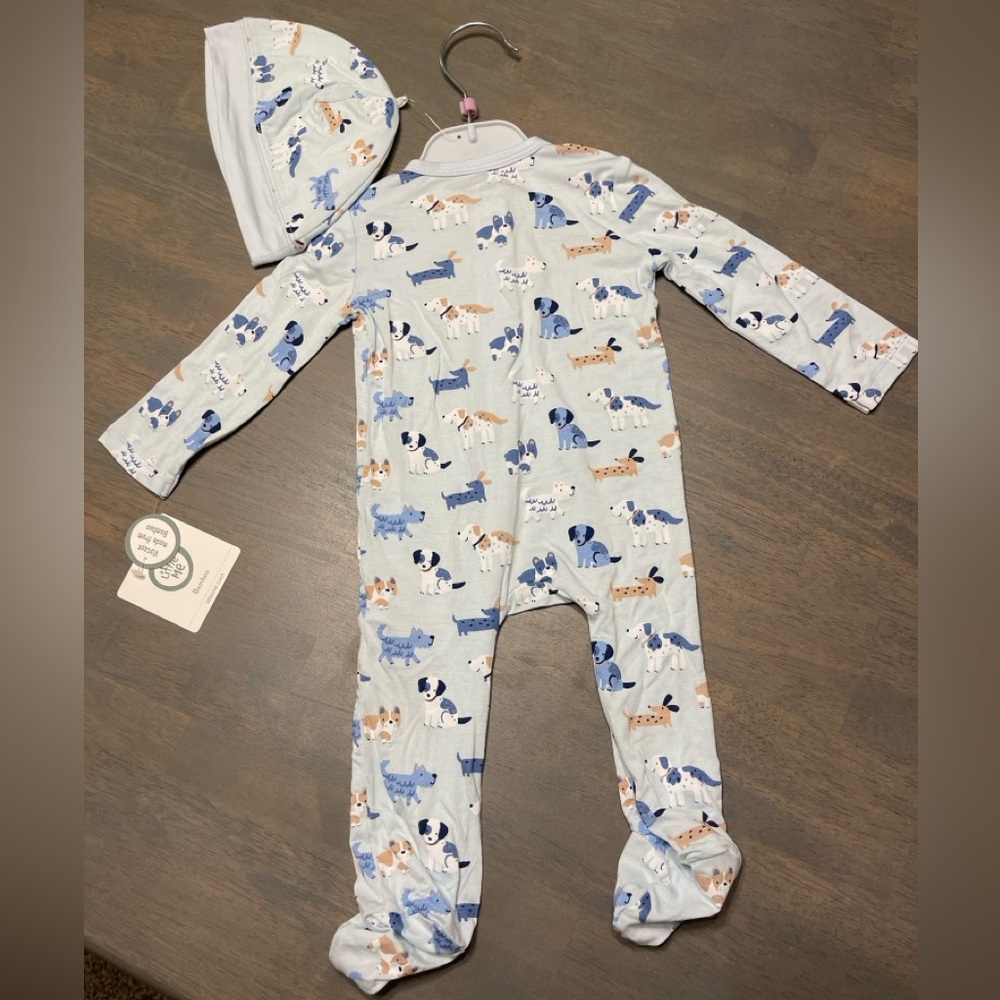 🐶 NEW! • Little Me • Bamboo Sleeper with Hat | Size: 9 months - Picture 6 of 7